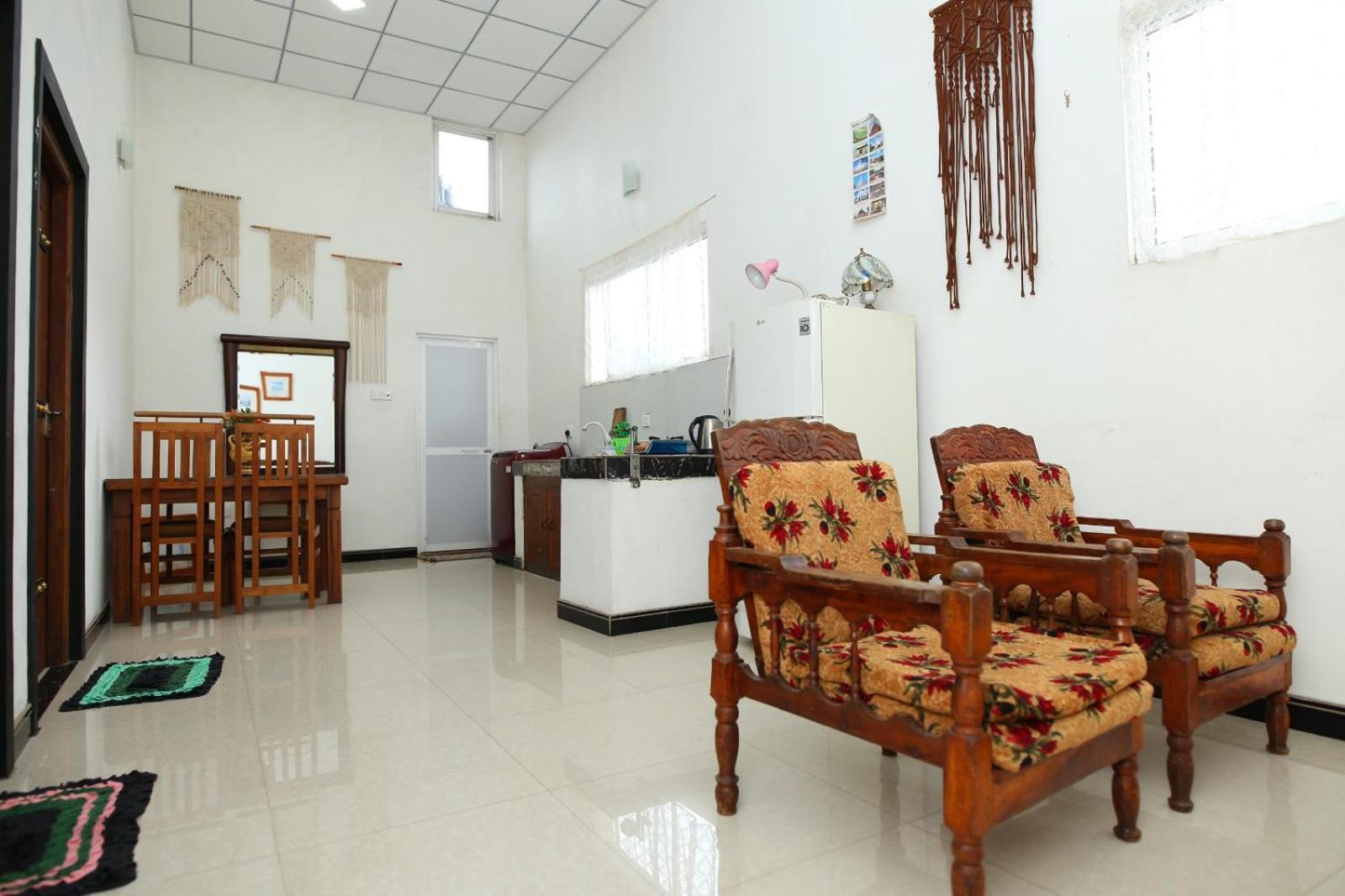 Sujee'S Guest House With Two Bed Rooms أنرادابورام المظهر الخارجي الصورة